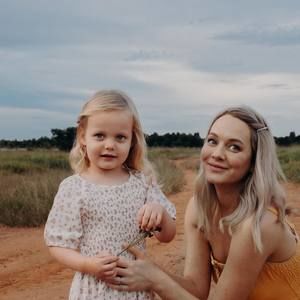 Meet your Posher, Caroline